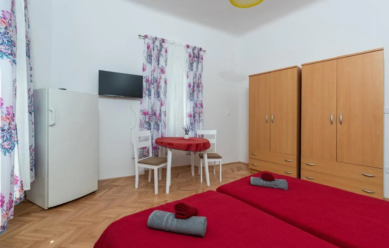 Guest house Fatoric Rooms Porec Croatia